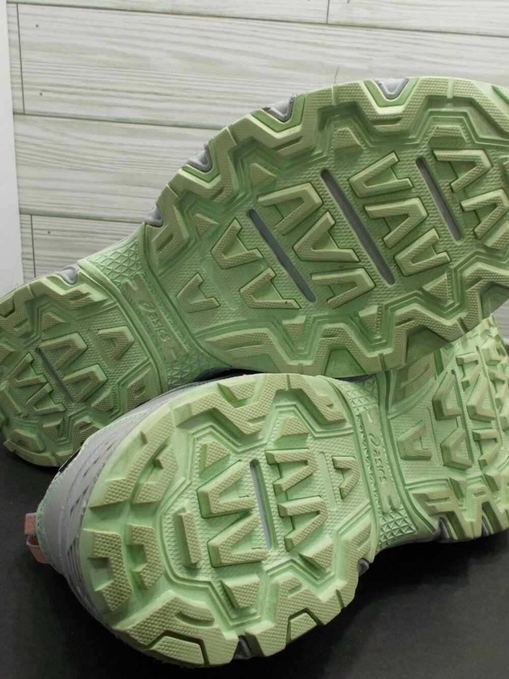 ASICS Gel-Venture 8 Womens 10 Wide Grey Mint Green Trail Running Shoes 1012B231 - Picture 5 of 5